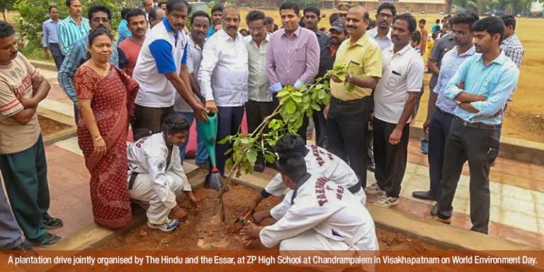 A-plantation-drive-jointly-organised-by-The-Hindu-and-the-ESSAR