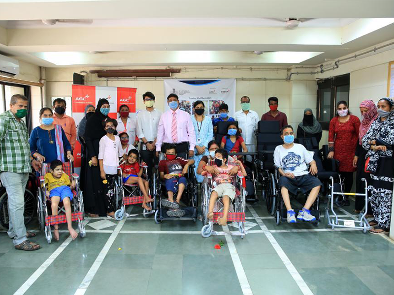 AGC_provides_wheelchairs_L
